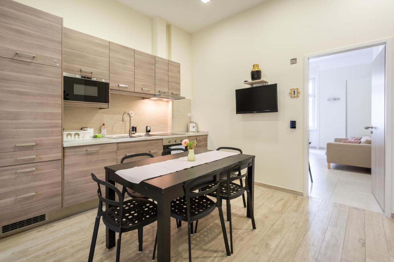 Basilika Monnalisa Luxury 3 Bedrooms Apartment With Amazing View Need Reservation X Free Parking Budapeste Exterior foto