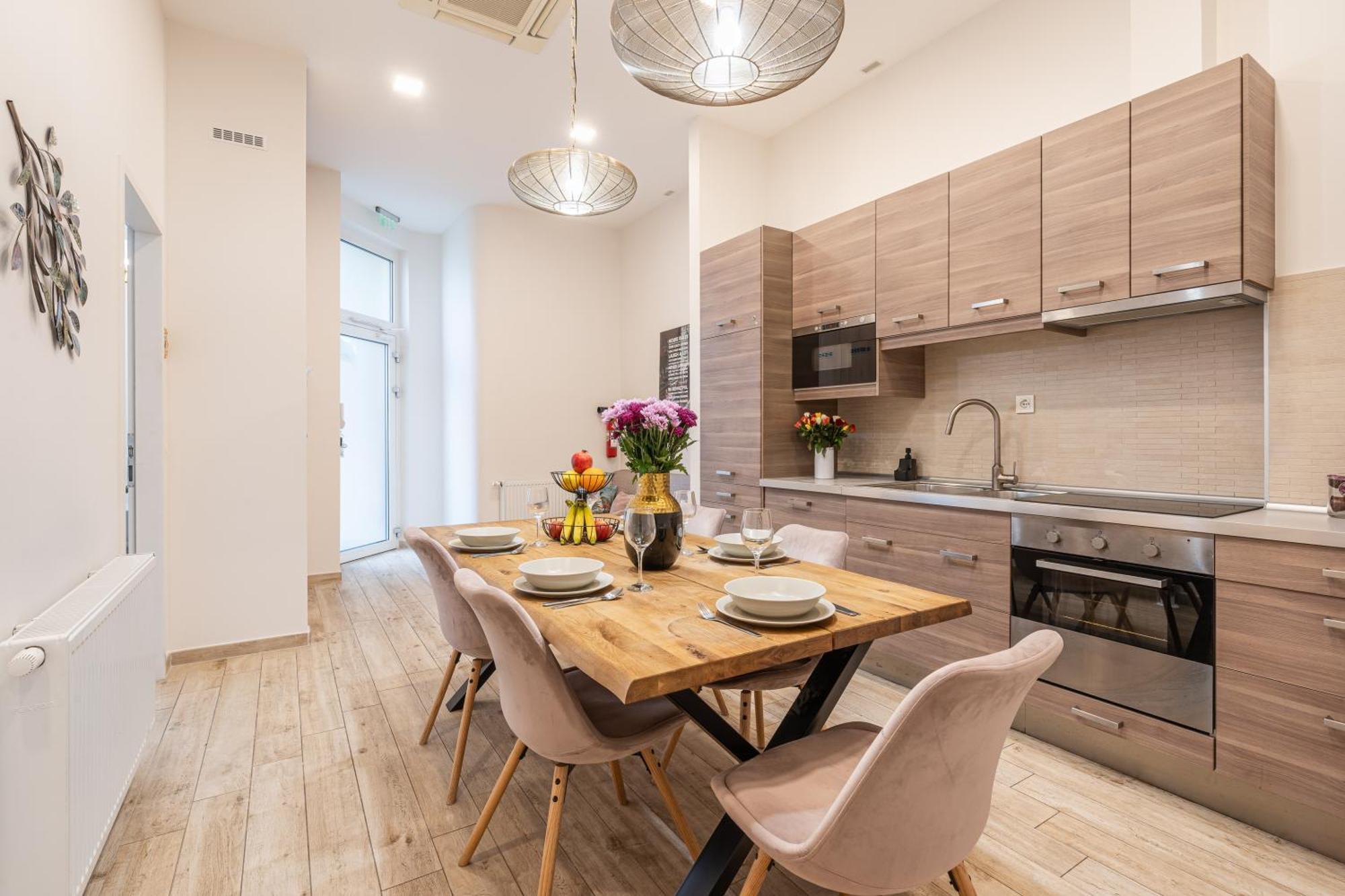 Basilika Monnalisa Luxury 3 Bedrooms Apartment With Amazing View Need Reservation X Free Parking Budapeste Exterior foto